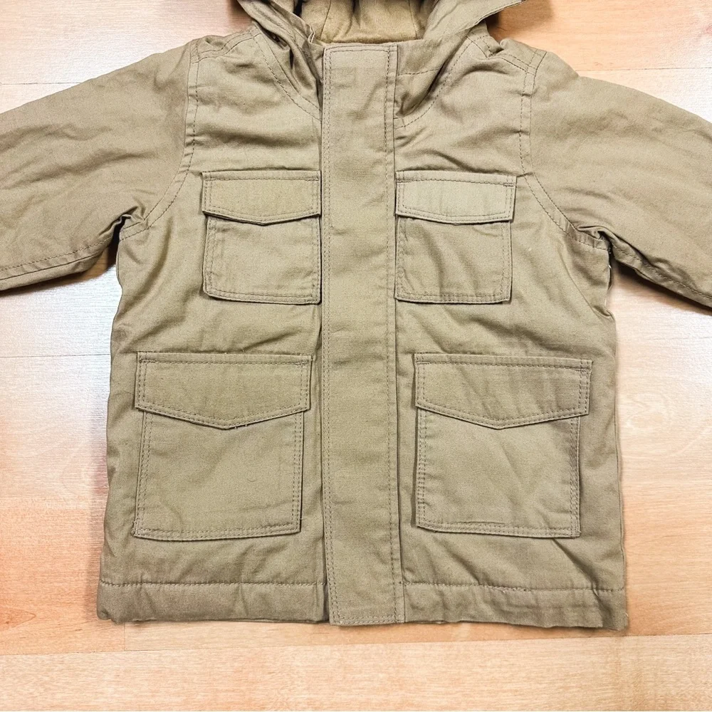 Old Navy pockets snap